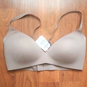 Lululemon take shape bra